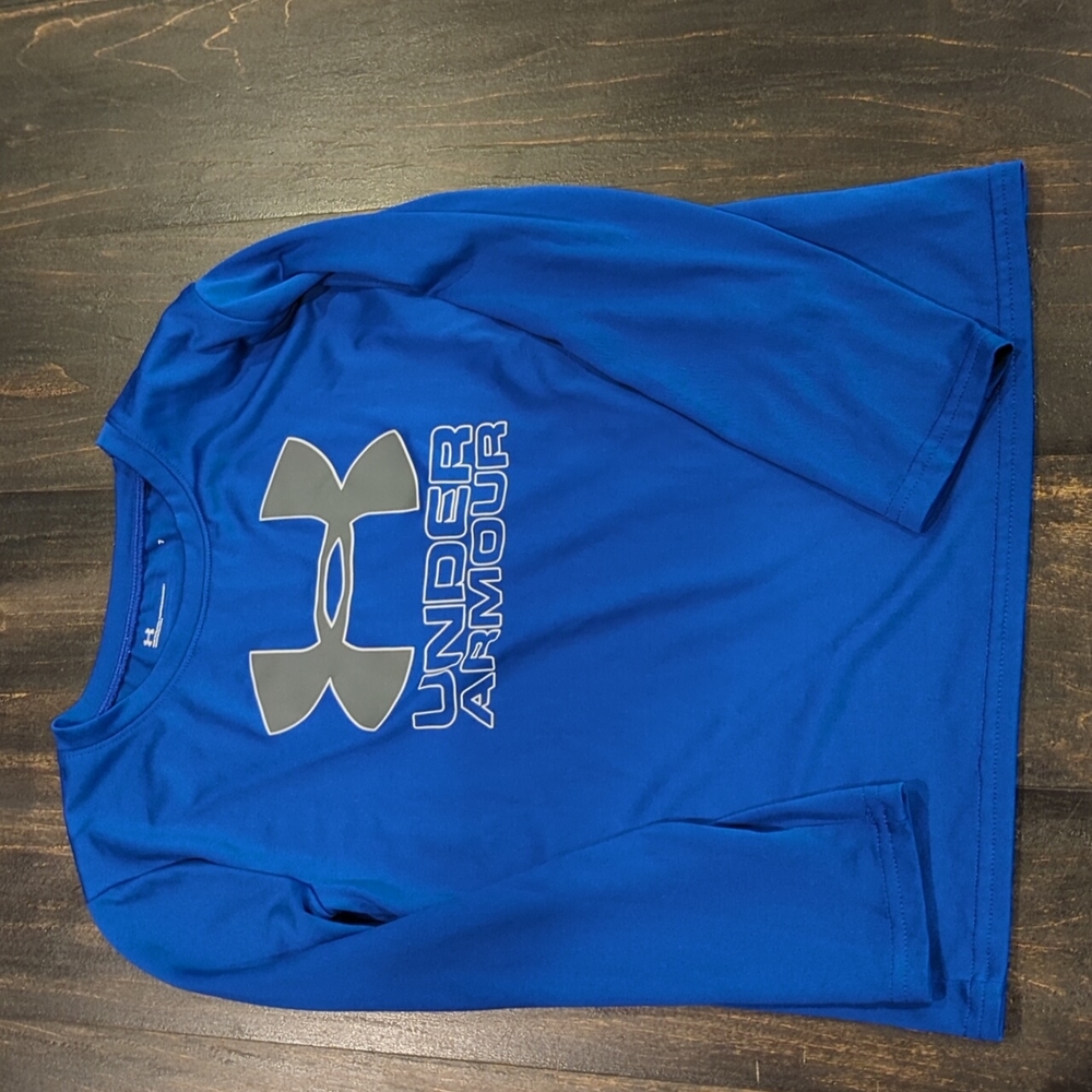 Kids Under armour long sleeve athletic shirt